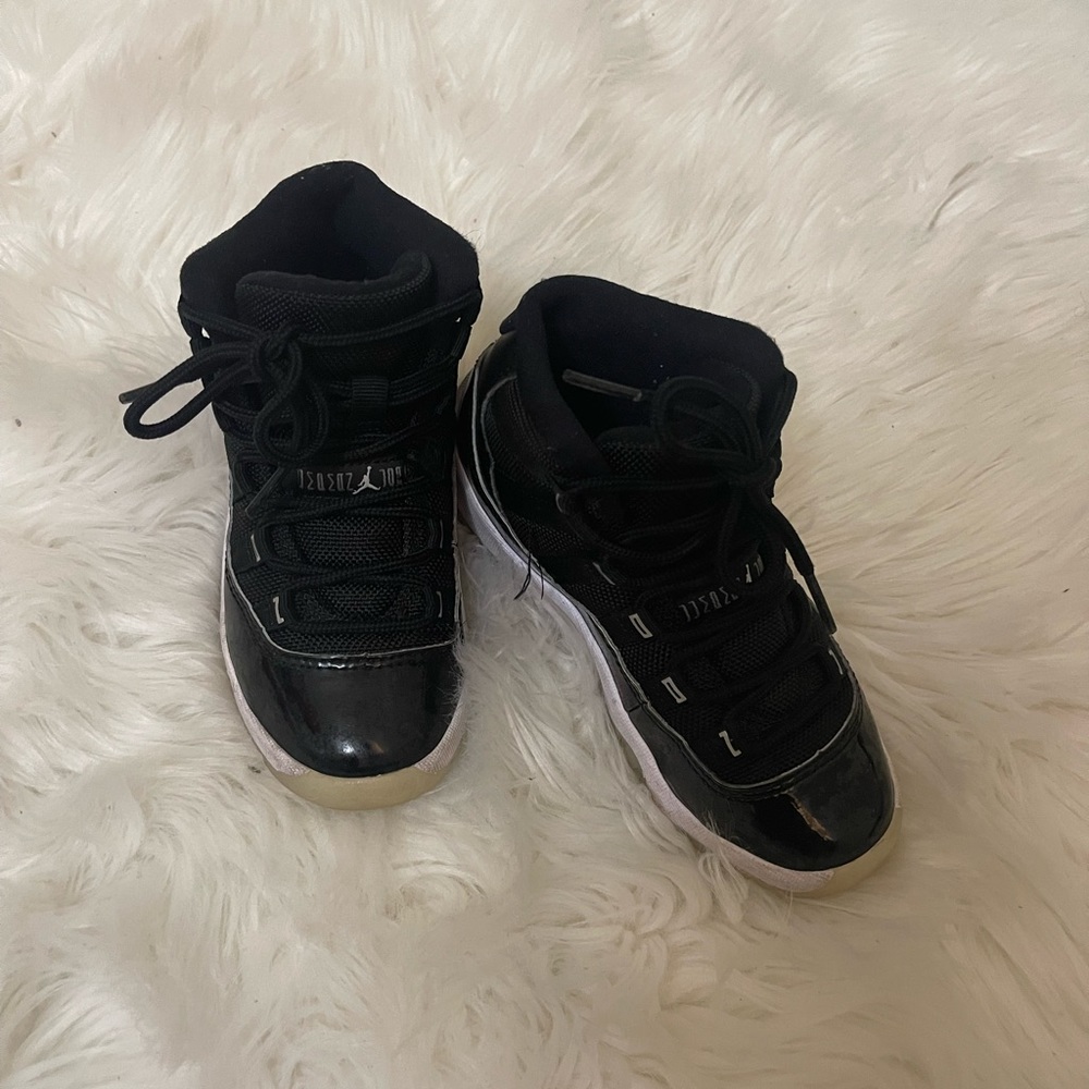 Jordan 11s size 12 for toddler
